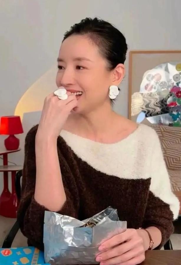 淘宝带货女王是真的吗_董洁带货女王_明星出镜带货