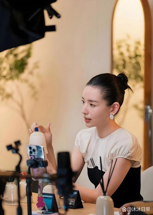 董洁带货女王_明星出镜带货_淘宝带货女王是真的吗
